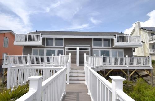 Emerald Isle Casa | Oceanfront vacation home - EAST