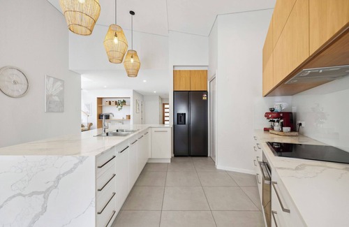 Sapphire Beach Casa | Oceanfront View Beachside Bliss – Ocean Views, Plunge Pool & Pet Friendly