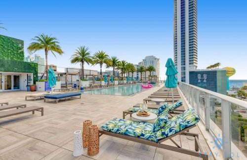 Hollywood South Central Beach Apartamento | Oceanfront View - Balcony - Hot Tub - Gym