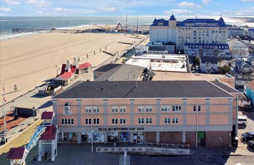 Ocean City Apartamento | Oceanfront Villa 4(109) Boardwalk Oceanfront
