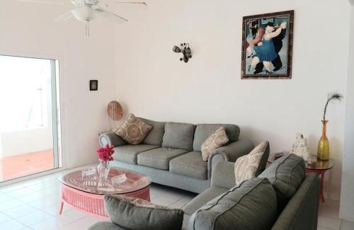 Pelican Key Villa | Oceanfront Villa