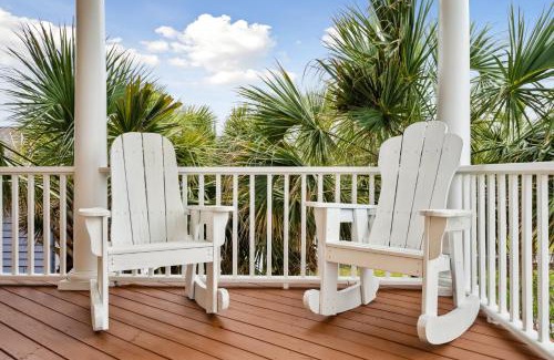 Folly Beach Casa | Oceanfront w Pool Panoramic Deck Views 5BDR Folly Ocean Breeze by AvantStay