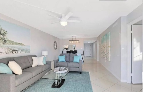 Port Canaveral Condominio | Oceanfront walkout stunning condo!
