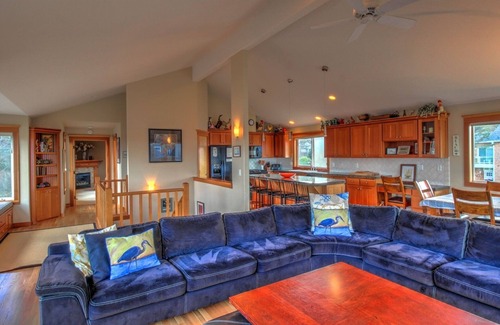Tolovana Park Casa | Oceanhouse-1 block to the beach-Cannon Beach Property Management