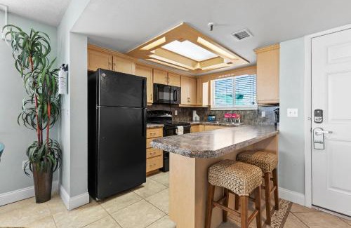 New Smyrna Beach Casa | Oceania Beach Club 501