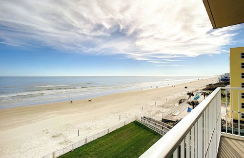 New Smyrna Beach Condominio | Oceania II