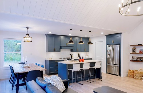 Lakeside Casa | Oceanlinks Escape near Crowbush Golf Course & Lakeside Beach