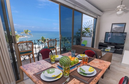 Centro de Puerto Vallarta Hotel | Oceano Oro
