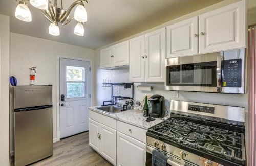 Oceano Apartamento | Oceano Studio with Patio and Fire Pit Near Beaches!