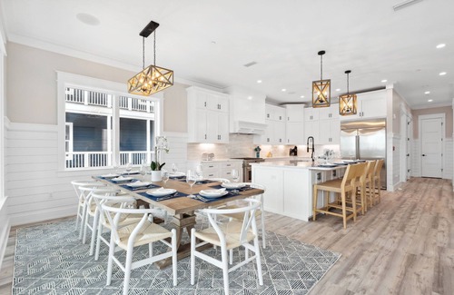Bid-a-wee Beach Casa | OceanPearl- Private Heated Pool- 5 min walk to the beach!