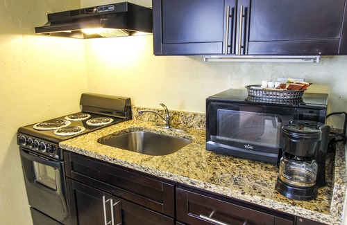 Pompano Beach Hotel | Oceans Beach Resort