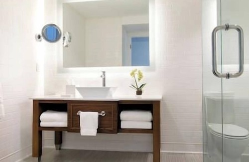 Key West Hotel | Oceans Edge Key West Resort, Hotel & Marina!