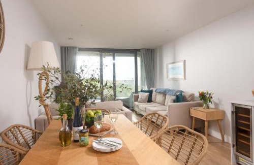 Maenporth Casa | Oceans Eleven, The Liner