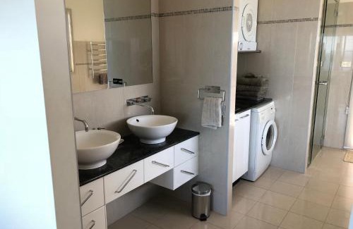 Way Way Apartamento | OceanScape Luxury Beachfront Villas