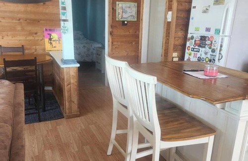 Ship Bottom Apartamento | Oceanside 2 BR Apartment Sleeps 6