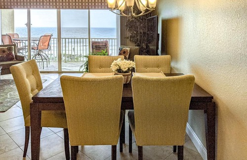 Independence Square Apartamento | Oceanside 305