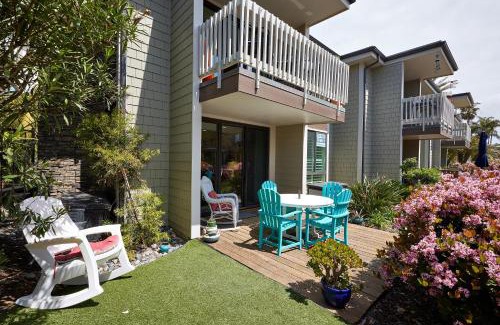 Townsite Casa | Oceanside Beach Condos