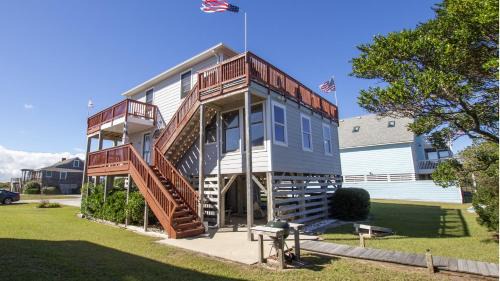 South Nags Head Casa | Oceanside, Close to beach, Sunroom, Carport, SNH351, Sea Sharp