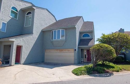 Corolla Light Casa | Oceanside, Community Pools, Close to beach, Community Tennis, 632, Good Vibes