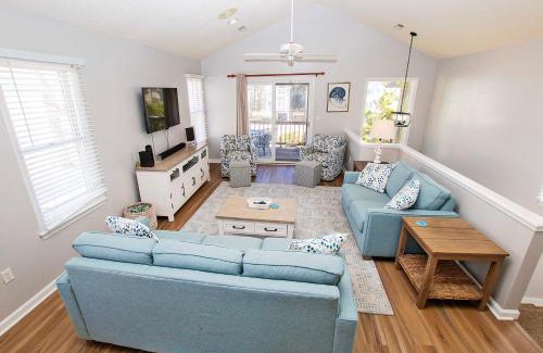 Corolla Light Casa | Oceanside, Community Pools, M24, Sunshine & Tan Lines
