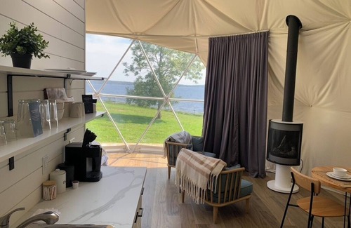 Feltzen South Cabaña | Oceanside Glamping Dome near Lunenburg