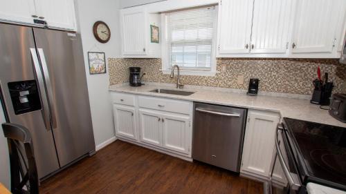Kill Devil Hills Casa | Oceanside, Hot Tub, Close to beach, KD231, WindOver