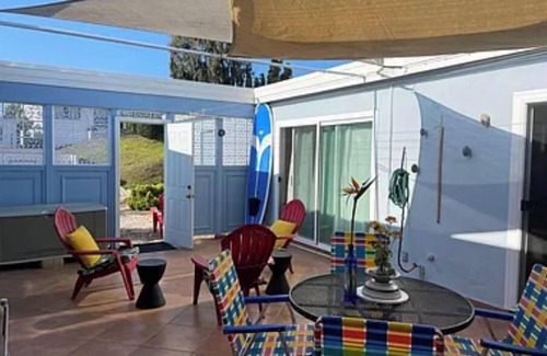 Oceana Condominio | Oceanside Mid-Century Modern Oasis