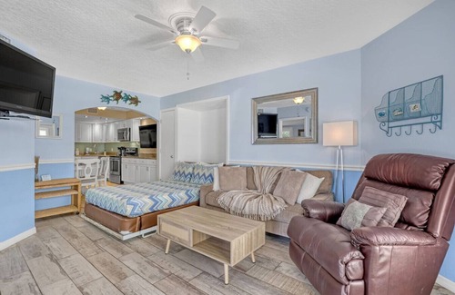 Cape Caneveral Beach Gardens Apartamento | Oceanside Oasis | Pool | Rocket Launch | Beachside