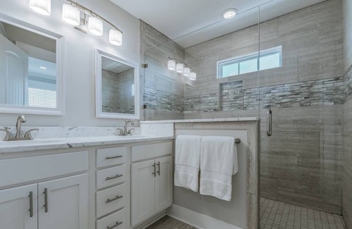 Jacksonville Beach Casa | Oceanside Paradise - Ultra-modern Beach Townhouse