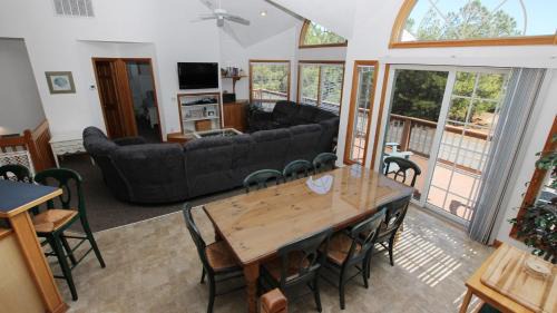 Corolla Light Casa | Oceanside, Private Pool, Hot Tub, Pool Table, Dogs Welcome, WC1084, Oaks Beach Oasis