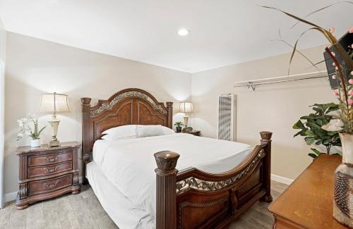 Townsite Casa | Oceanside Rocks Family Vacation Home