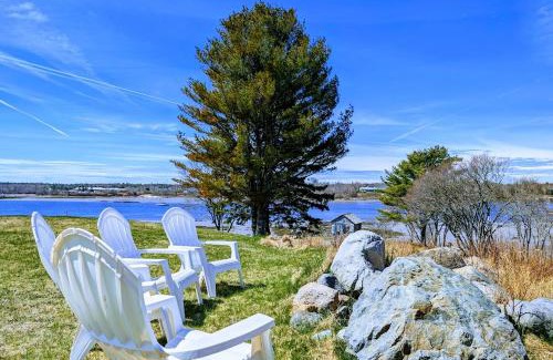 Milbridge Casa | Oceanside Saltwater Farm House NEW