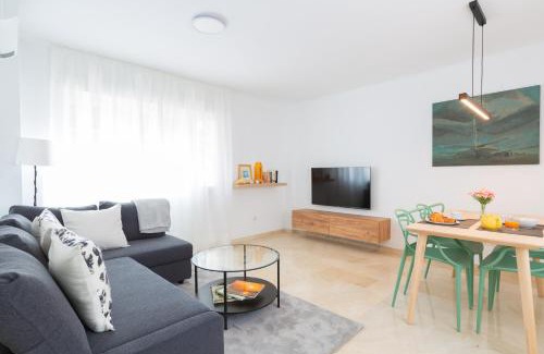 Las Acacias Apartamento | OceanVibe Loft MalagaFlat