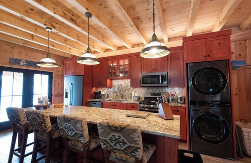 DownEast and Acadia Maine Casa | Oceanview Barnhouse Retreat with Hot Tub