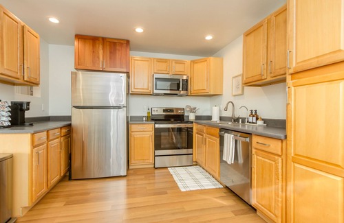 Fire Mountain Casa | Oceanview Beach Getaway
