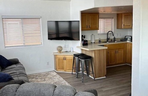 Smith River Cabina | Oceanview Cabin 20 with Private Jacuzzi and Large Deck with Seating (Private Beach Owned by White Rock Resort)