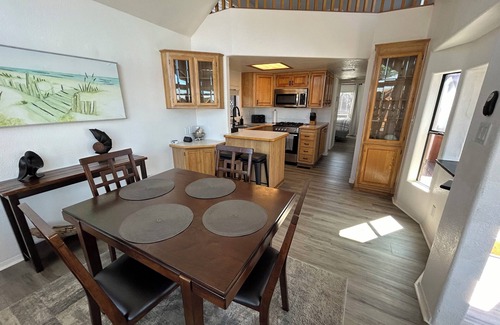 Smith River Cabina | Oceanview Cabin 22 with Private Jacuzzi and Stocked Kitchen (Private Beach Owned by White Rock Resort)