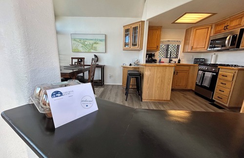 Smith River Cabina | Oceanview Cabin 22 with Private Jacuzzi and Stocked Kitchen (Private Beach Owned by White Rock Resort)