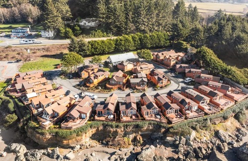 Smith River Apartamento | Oceanview Cabin 22 w Jacuzzi Wonderful View