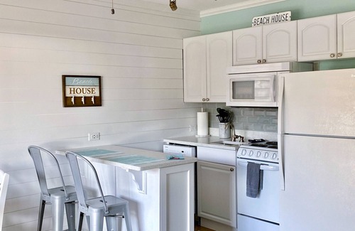 Hilton Head Island Condominio | Seaside Villas South Forest Beach en el océano 1er piso con elevador