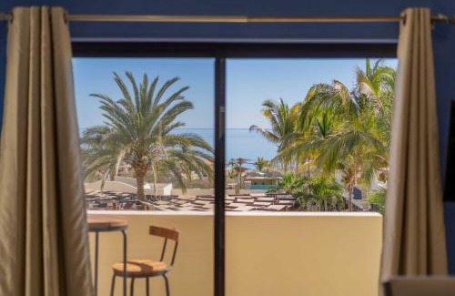 La Ventana Casa | Oceanview condo w Resort amenities Steps to Beach