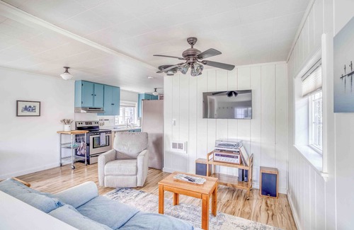 Tillamook Casa | Oceanview Cottage with Hot Tub, Deck, BBQ, Steps to the Beach