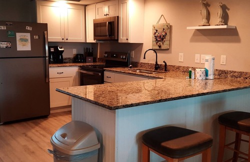 South Nags Head Condominio | Oceanview Getaway at Same Song Twice! Condo 102