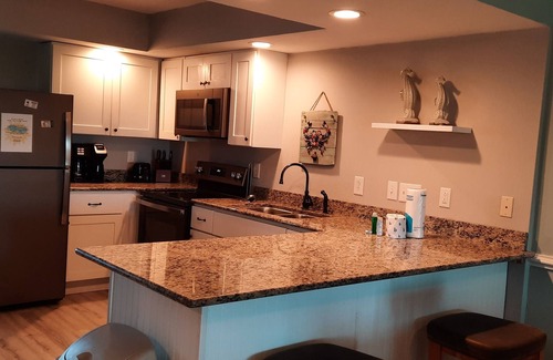 South Nags Head Condominio | Oceanview Getaway at Same Song Twice! Condo 102