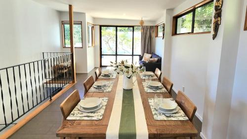 Sumner Casa | Oceanview Luxury 3BRM Family Retreat