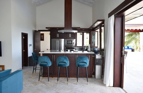Las Terrenas Casa | Oceanview Luxury Villa, 6 bedrooms, WiFi, AC, breakfast Preparation included