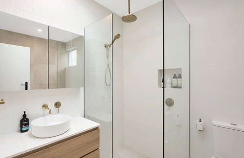 Merimbula Cabina | Oceanview Oasis - 3 bedroom sanctuary