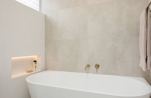 Merimbula Cabina | Oceanview Oasis - 3 bedroom sanctuary