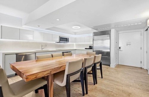 South Beach Condominio | Nuevo listado: Oceanview 3/3 + Den en Luxury Eco-Hotel