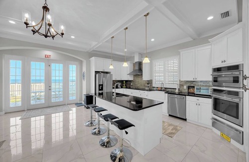 Flagler Beach Casa | Oceanview Rooftop Patio Overlooking Flagler Beach W Firepit, Game Room, Bikes